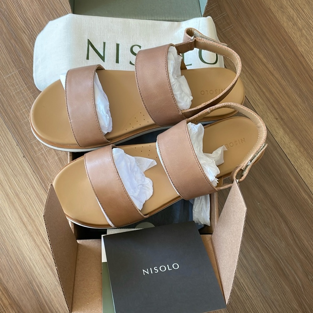 NIB Nisolo Go-To Flatform Sandal